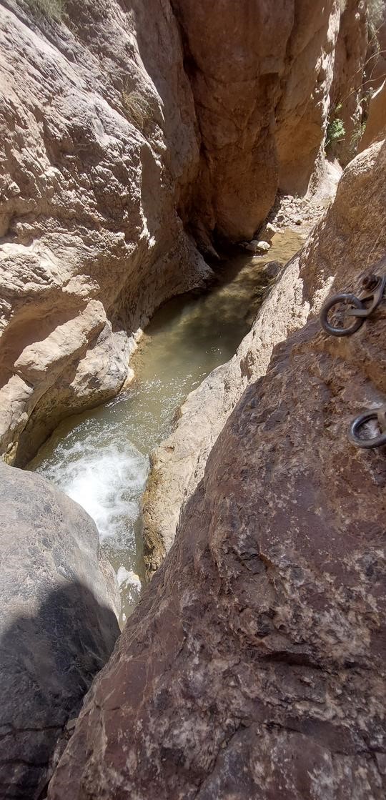 دره اشکاف(تلاتر) قزوین